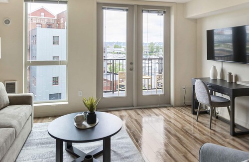 New Tacoma Apartment | Modern Apartment in Prime Location (ID9674X41)