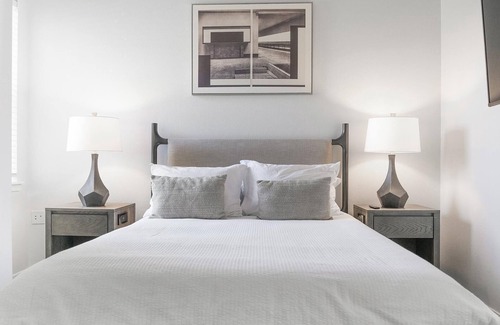Tucson Apartment | Modern Apartment in Prime Location (ID1401X027)