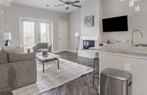 Cary Apartment | Modern Apartment in Prime Location (ID6633X16)