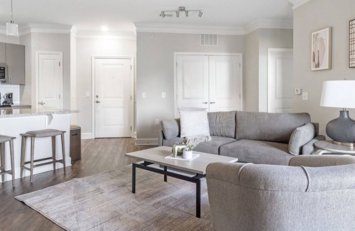 Cary Apartment | Modern Apartment in Prime Location (ID6633X16)