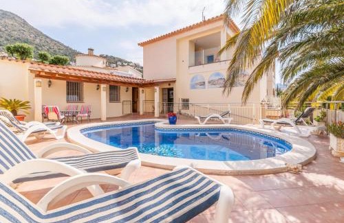El Mas Fumats Apartment | Modern Apartment in Roses with Swimming Pool