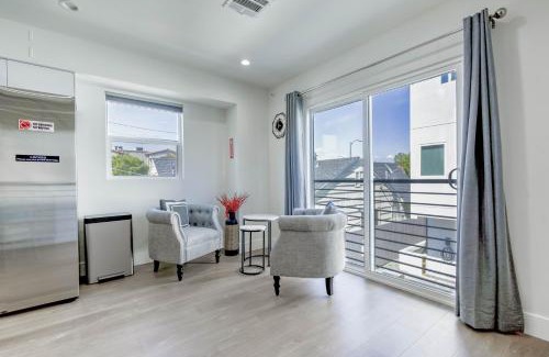 North Hollywood Apartment | Modern Apartment in Studio City
