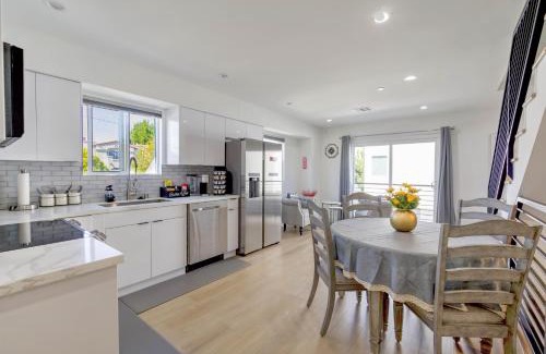 North Hollywood Apartment | Modern Apartment in Studio City