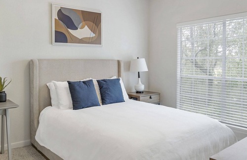 Highlands - Perkins Apartment | Modern Apartment in Prime Location (ID1203X618)