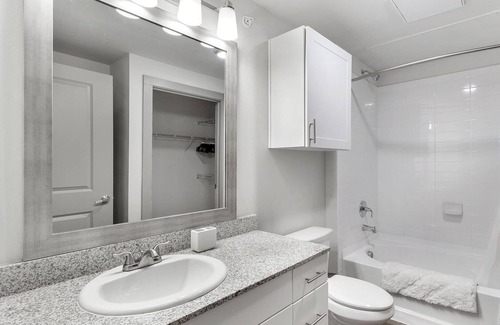 Haltom City Apartment | Modern Apartment in Prime Location (ID1403X362)