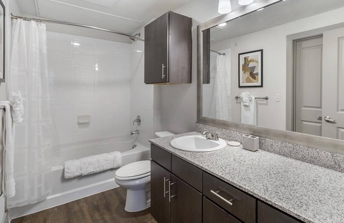 Haltom City Apartment | Modern Apartment in Prime Location (ID1403X360)