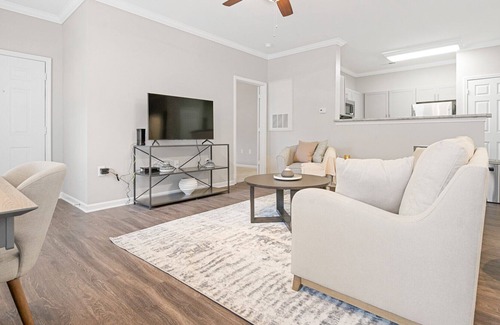 Jamestown Apartment | Modern Apartment in Prime Location (ID8542X39)