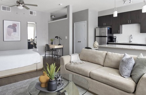 Terrell Heights Apartment | Modern Apartment in Prime Location (ID5352X19)
