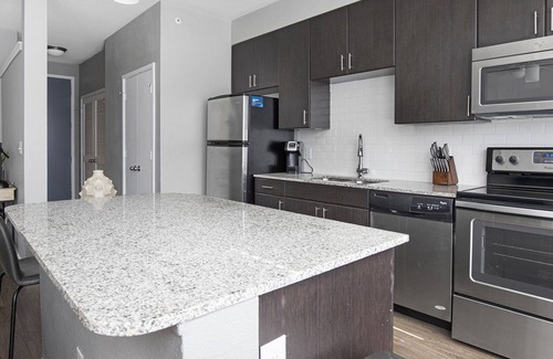 Terrell Heights Apartment | Modern Apartment in Prime Location (ID5352X19)