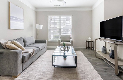 Wake Forest Apartment | Modern Apartment in Prime Location (ID1375X557)