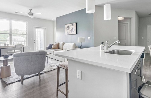 Wake Forest Apartment | Modern Apartment in Prime Location (ID1210X718)