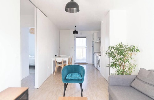 La Courneuve Apartment | Modern apartment just outside Paris