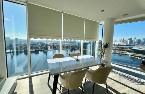 Docklands Apartment | Modern Apartment Near O2, Perfect for Business Trips & Getaways