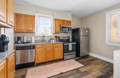 University District Apartment | Modern Apartment Near OSU Campus and Ohio Stadium