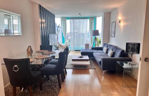Botwell Apartment | Modern apartment next to Hayes and Harlington station