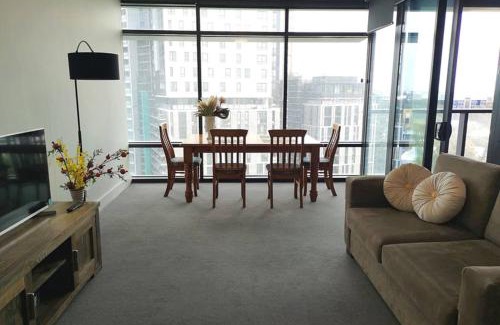 Sydney Olympic Park Apartment | Modern apartment+office w Parking @ Olympic Park