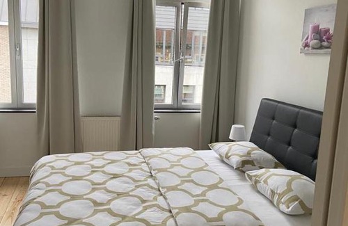 Sint-Gillis Apartment | Modern Apartment Third Floor