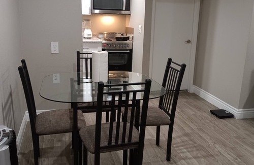 Mesa Apartment | Modern Apartment