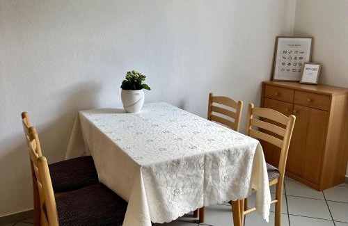 Lirstal Apartment | Modern apartment with 2 bathrooms in Lirstal