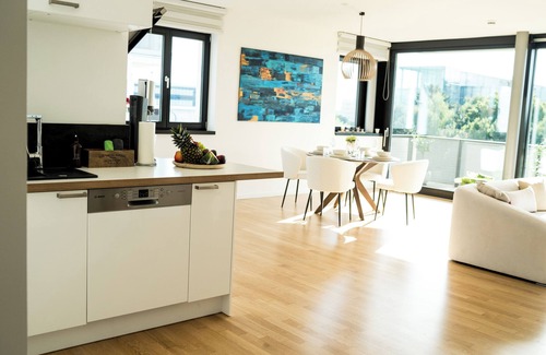 Altstadt Apartment | Modern apartment with a generous 100 square meters in Dresden's old town.