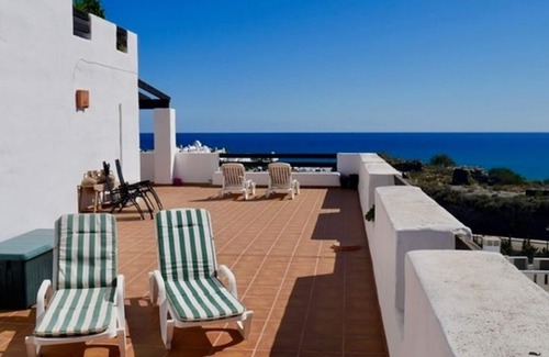 La Parata Apartment | Modern Apartment with WIFI, Very Large Terrace, Sea View