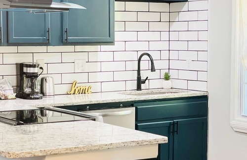 Jefferson Park House | Modern APT 4 Beds Mins to Atlanta Airport & Downtown 🔥