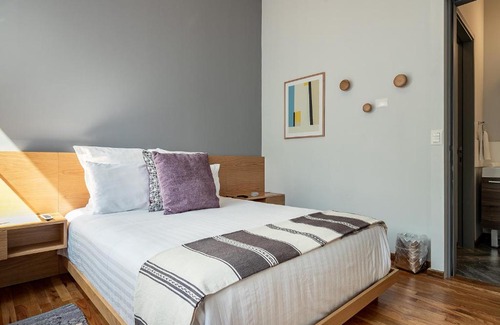 La Condesa House | Modern, Art Deco Space in La Condesa w Terrace!