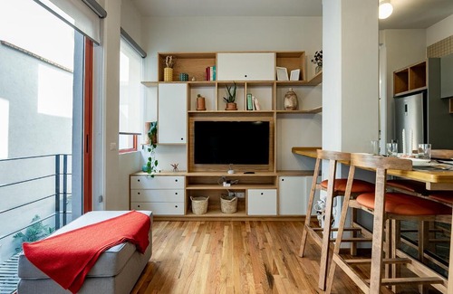 La Condesa House | Modern, Art Deco Space in La Condesa w Terrace!
