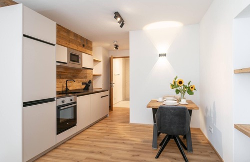 Hopfgarten Markt Apartment | Modern apartment – 500 m from the ski lift