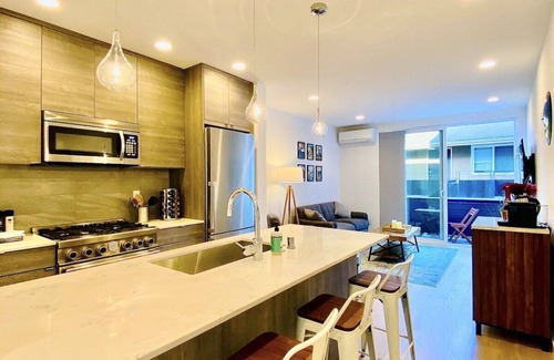 West Woodland House | Modern Ballard Townhouse - Rooftop