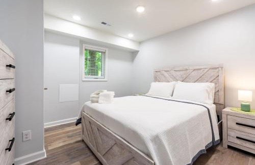 Greensboro Apartment | Modern Basement Suite, 2BR Sofa Bed, Parking