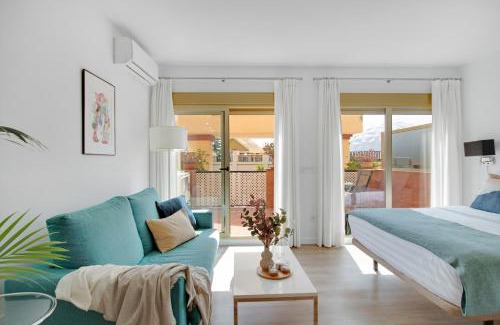 Nikki Beach Apartment | Modern beach apartment Romana Playa in Marbella, Elviria