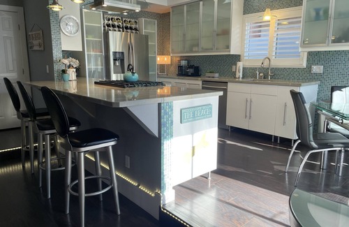 Oxnard Shores House | Modern Beach Bungalow, walk to beach, family and dog friendly