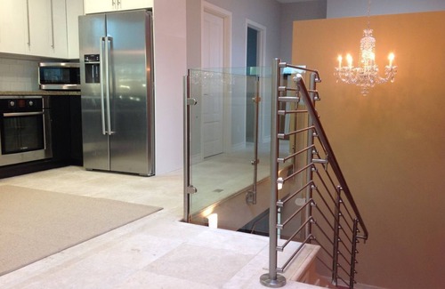 Oxnard Shores House | Modern beach house pet friendly