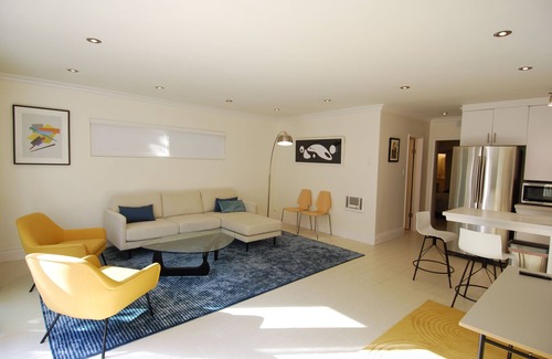 Playa Del Rey Apartment | Modern Beach Living, Lower Unit