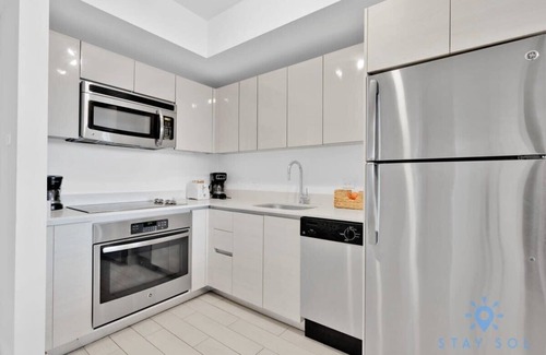 Hallandale Beach Apartment | Modern & Beautiful Condo