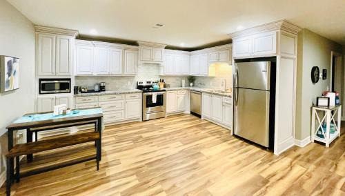 Nederland House | Modern Boho 2BR 2BA Home on Quiet Street