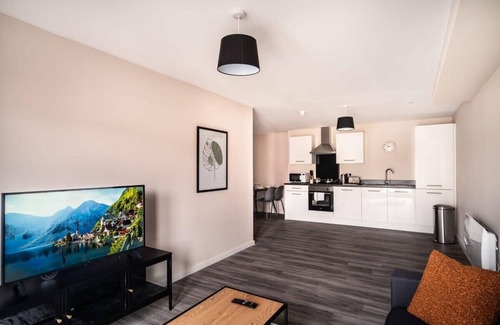 Old Trafford Apartment | Modern & Bright 2 Bed Apartment in Manchester