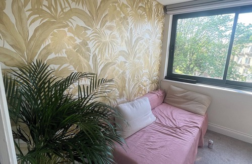 St. George's Apartment | Modern & Bright | 2 Bed | Pvt Balcony | Islington