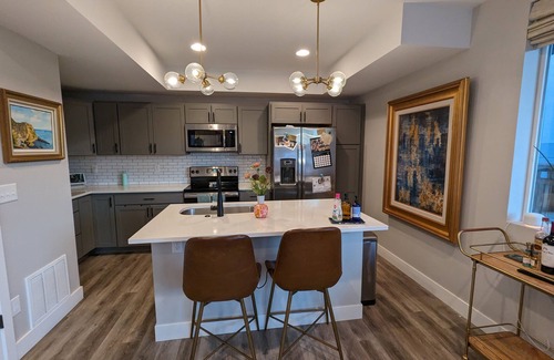 West Colfax House | Modern, bright 2 bedroom house w/an extra office, roof deck and mountain views