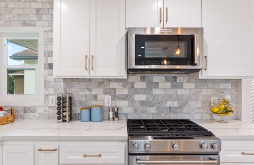 Placentia House | Modern Bright Remodeled Private House Near Disney/LA
