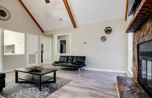 Hinesville House | Modern Bungalow near Ft. Stewart