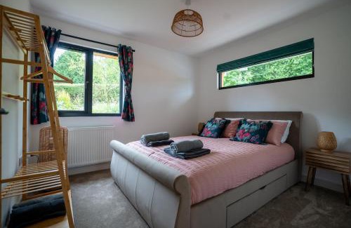 Brecon House | Modern Bungalow Views of Pen y Fan