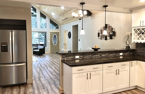 Placerville House | Modern Cabin Get Away