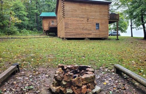 Nancy House | Modern Cabin on wooded 20 acres with scenic view in Nancy, KY