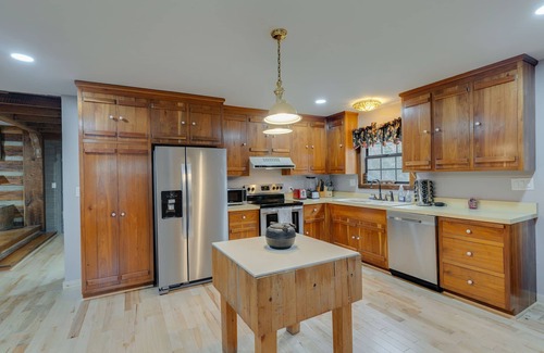 Hendersonville House | Modern Cabin With Pool Near Nashville!