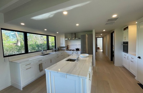 Woods Hole House | Modern Cape - contemporary Mid Century Modern Home