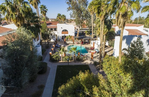 Casa Grande Condo | Modern Casa Grande Paradise heated pool condo NO PETS ALLOWED