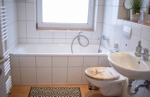 Bahnhofsviertel Apartment | Modern, central, 5 min. To Hbhf. + Kitchen, Netflix + WiFi