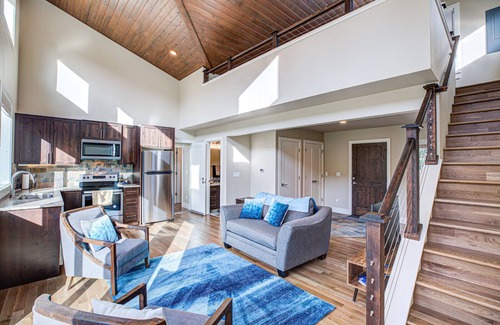 Mount Hood Village Cabin | Modern Chalet Duplex - 2